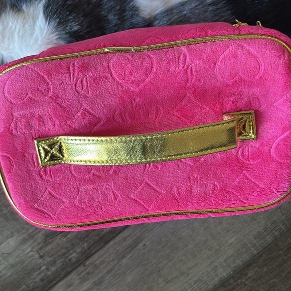 Juicy Couture Pink Travel Bag - Picture 2 of 3